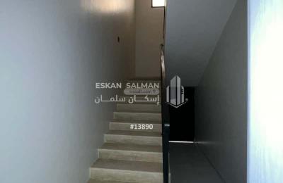 Floor 587.5 SQM with 6 Bedrooms