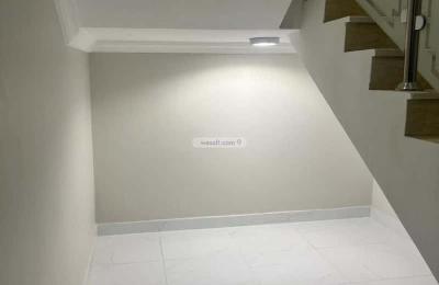 Villa 200 SQM Facing West on 15m Width Street