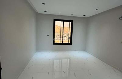 Villa 300 SQM Facing East on 15m Width Street