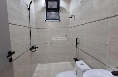 Floor 242.77 SQM with 5 Bedrooms