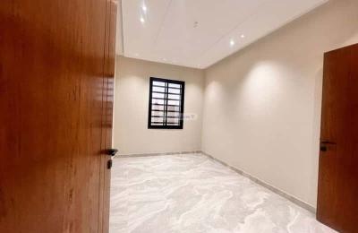 Apartment with 6 Bedrooms