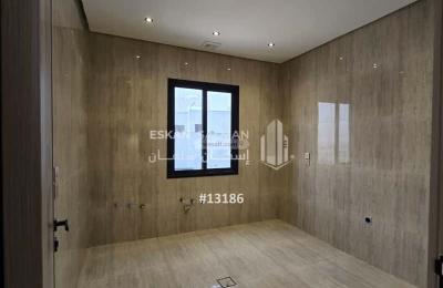 Apartment with 6 Bedrooms