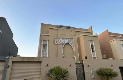 Villa 243.67 SQM Facing West with 8 Bedrooms