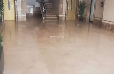 Apartment with 6 Bedrooms