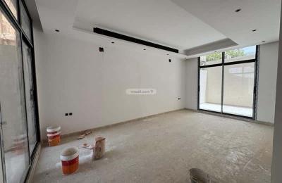 Floor 183.72 SQM with 4 Bedrooms