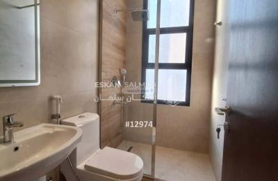 Apartment with 6 Bedrooms