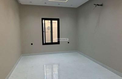 Floor 300 SQM with 4 Bedrooms