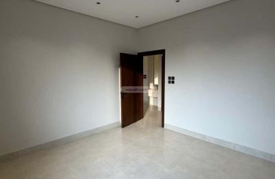 Apartment with 6 Bedrooms