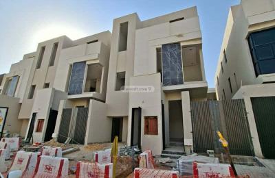 Floor 177.62 SQM with 3 Bedrooms