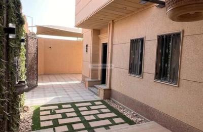 Villa 300 SQM Facing West on 28m Width Street