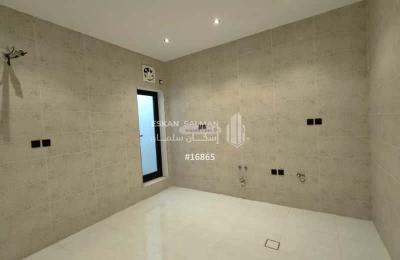 Villa 300 SQM Facing South on 15m Width Street