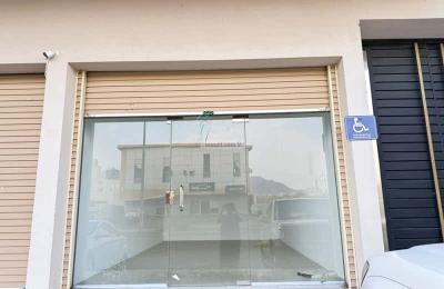 Building 400 SQM Facing East