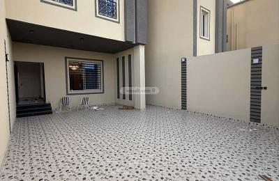 Apartment with 6 Bedrooms