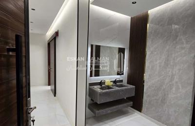 Apartment with 6 Bedrooms