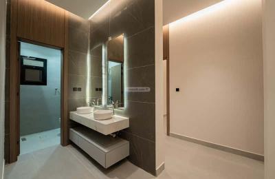 Floor 225.76 SQM with 5 Bedrooms