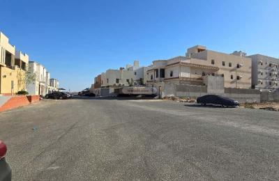 Land 450 SQM Facing East on 26m Width Street