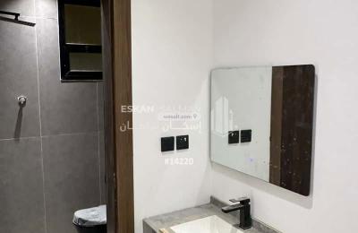 Apartment with 7 Bedrooms