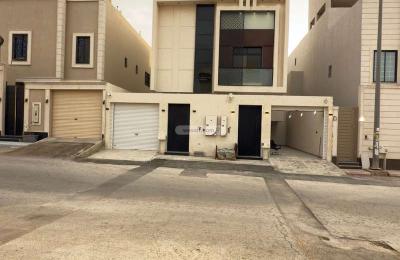 Floor 205.82 SQM with 4 Bedrooms