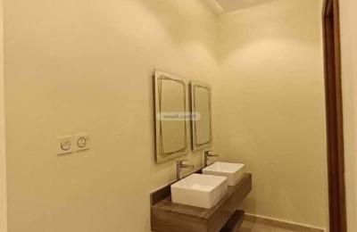 Apartment with 5 Bedrooms