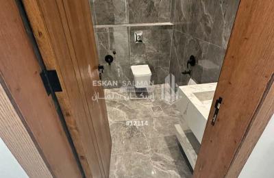 Floor 241.85 SQM with 6 Bedrooms