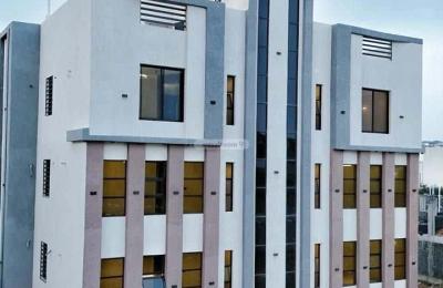 Apartment with 6 Bedrooms