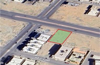 Land 900 SQM Facing East on 15m Width Street