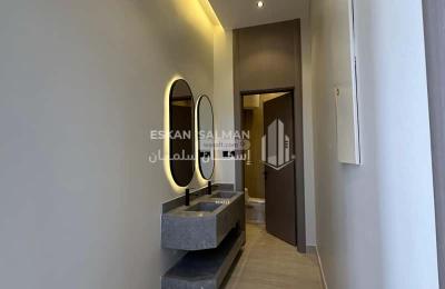 Apartment with 6 Bedrooms