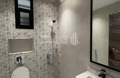 Apartment with 6 Bedrooms