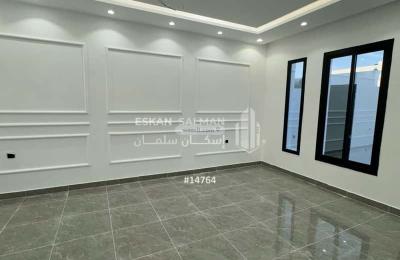 Floor 300 SQM with 5 Bedrooms