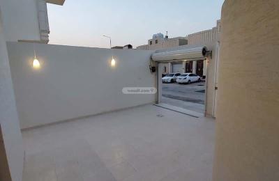 Floor 159 SQM with 4 Bedrooms