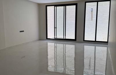 Villa 300 SQM Facing South on 15m Width Street