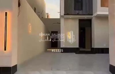 Villa 300 SQM Facing North on 15m Width Street