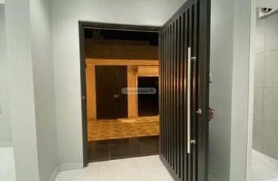 Floor 380.1 SQM with 6 Bedrooms