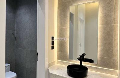 Apartment 210 SQM with 6 Bedrooms