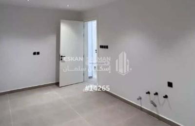 Apartment with 6 Bedrooms