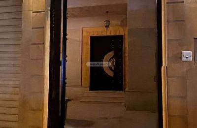 Floor 250 SQM with 4 Bedrooms