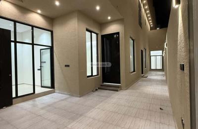 Floor 160.25 SQM with 5 Bedrooms