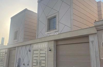 Villa 300 SQM Facing North on 10m Width Street