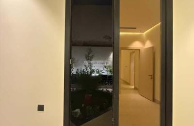 Apartment with 4 Bedrooms