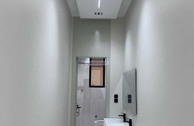 Floor 450 SQM with 10 Bedrooms