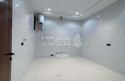 Floor 226 SQM with 5 Bedrooms