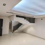 Apartment with 8 Bedrooms