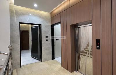 Apartment with 6 Bedrooms