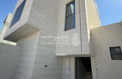 Floor 146.96 SQM with 5 Bedrooms