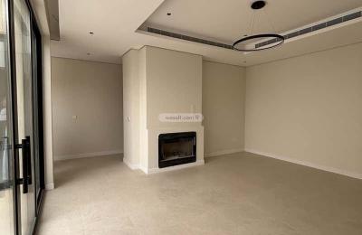 Villa 425 SQM Facing West on 20m Width Street