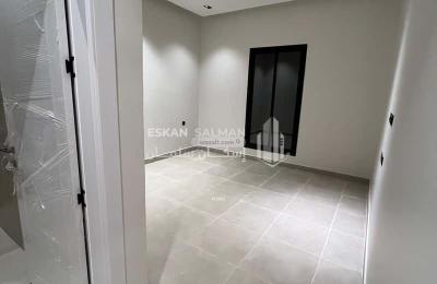 Floor 183.81 SQM with 6 Bedrooms