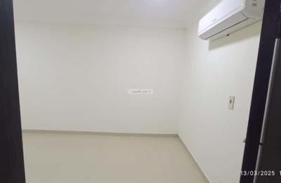 Building 1492.19 SQM Facing West