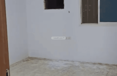 Building 372 SQM Facing East