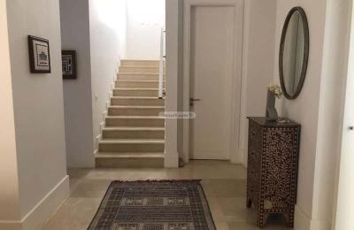 Villa 390 SQM Facing North with 5 Bedrooms