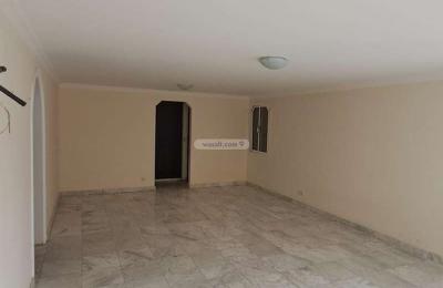 Villa 700 SQM Facing East with 5 Bedrooms